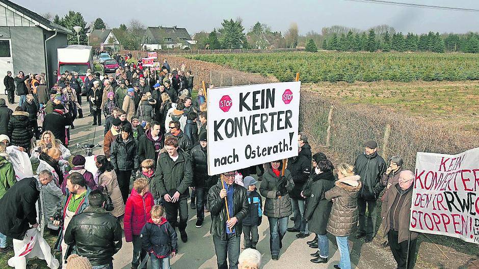 Osterath: Große Demo gegen den Konverter