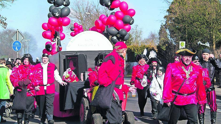  Aufatmen bei den Narren in Tönisvorst: Wie gewohnt wird es alle zwei Jahre einen Karnevalszug geben. Der nächste findet am Tulpensonntag 2015 statt. 