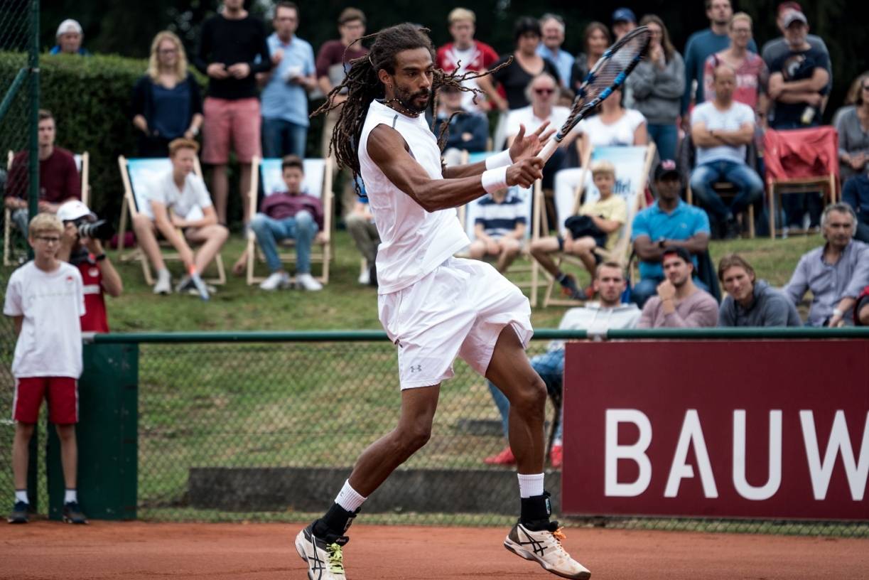 Publikumsliebling Dustin Brown wird in der Woche vom 12. bis 20. August beim „BUCHER Reisen Tennis Grand Prix powered by wbm“ auf der Anlage von GWR Büderich aufschlagen.