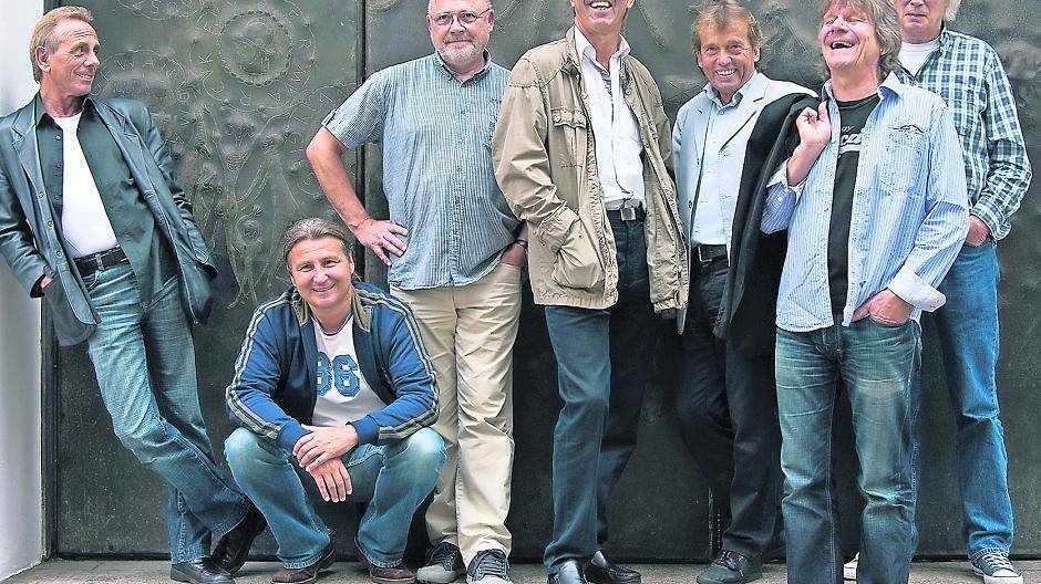 Wo bekommt man das sonst geboten: Sechzig Minuten Konzert mit den Bläck Fööss, dazu viele weitere Stars des rheinischen Karnevals — es gibt noch Karten in allen Kategorien!