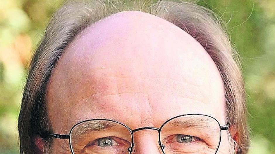  Liest in der Stadtbibliothek Büderich: Detlef Träbert. 