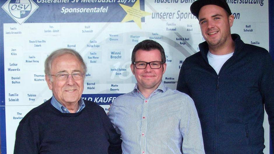 Freuen sich auf eine gute Zukunft (v.l.): Vorsitzender Hans-Otto Ziebarth, Trainer Marcel Fimmers und Sportwart Marc Szymkowiak vom OSV Meerbusch.
