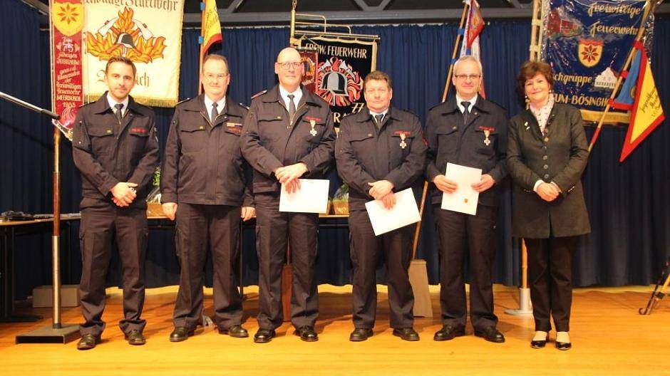 Auch Bürgermeisterin Angelika Mielke-Westerlage war auch beim Ehrenabend der Freiwilligen Feuerwehr Meerbusch dabei.