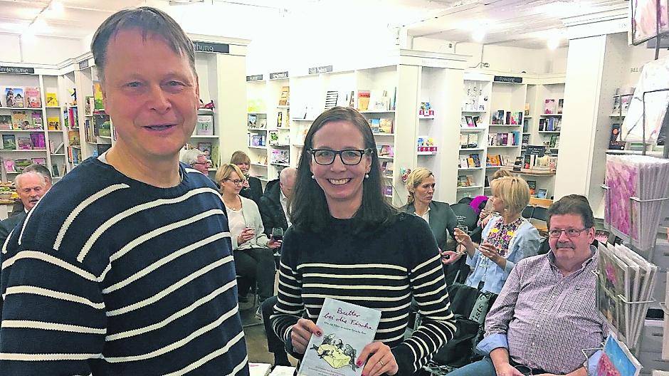 Der Redensarten Experte Rolf-Bernhard Essig hatte unter dem Motto „Butter bei die Fische“ aus seinem gleichnamigen Buch über die schönsten Meerredensarten und Seesprichwörter erzählt.