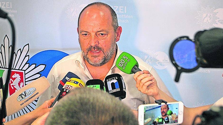 Ingo Thiel leitet die 17-köpfige Ermittlungskommission der Polizei nach dem tödlichen Autorennen am vergangenen Freitag.