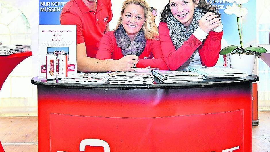 Verena Dudel und ihr Team vom DERPART Reisebüro Hess stellten traumhafte Reiseziele für die Flitterwochen vor.