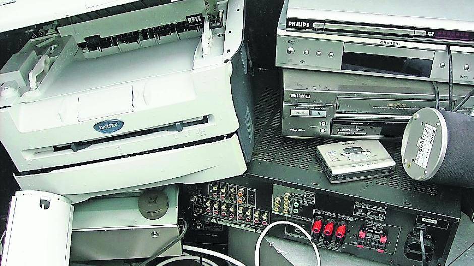  Ab 1. Februar gelten im Kreis Viersen neue Regelungen für die Entsorgung von Elektro-Altgeräten und Batterien. 