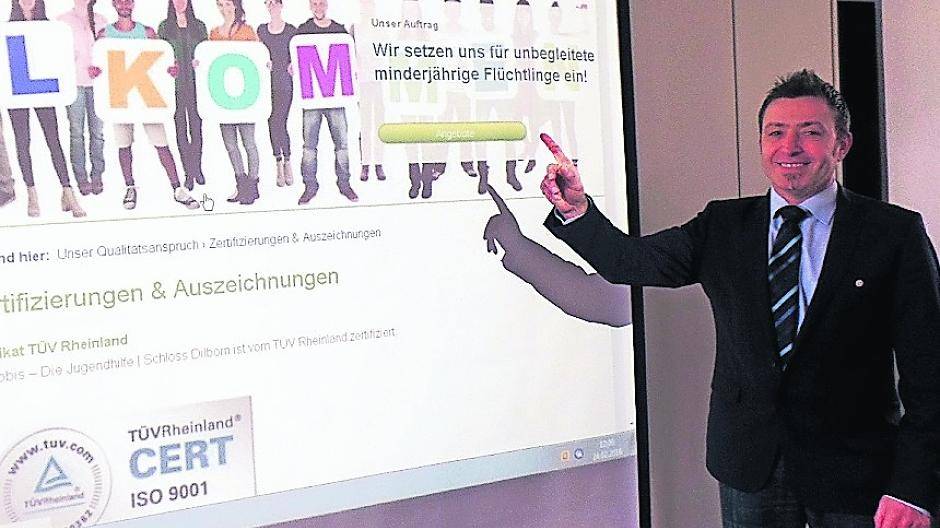 Guido Royé, Leiter von ViaNobis- Die Jugendhilfe/Schloss Dilborn, stellte die Namensänderung vor.