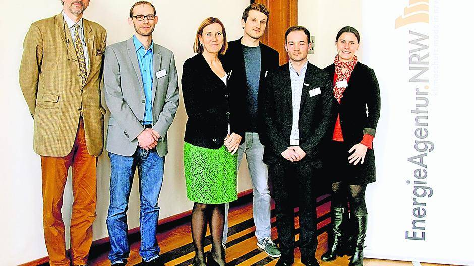 Netzwerkmanager Carl-Georg von Buquoy (Energieagentur NRW), Energiemanager Björn Nemak (Stadt Viersen), Bürgermeisterin Sabine Anemüller (Stadt Viersen), Klimaschutzmanager Felix Schütte (Kreis Viersen), Klimanetzwerker Patrick Abel (Energieagentur NRW), Technische Beigeordnete Beatrice Kamper (Stadt Viersen).
