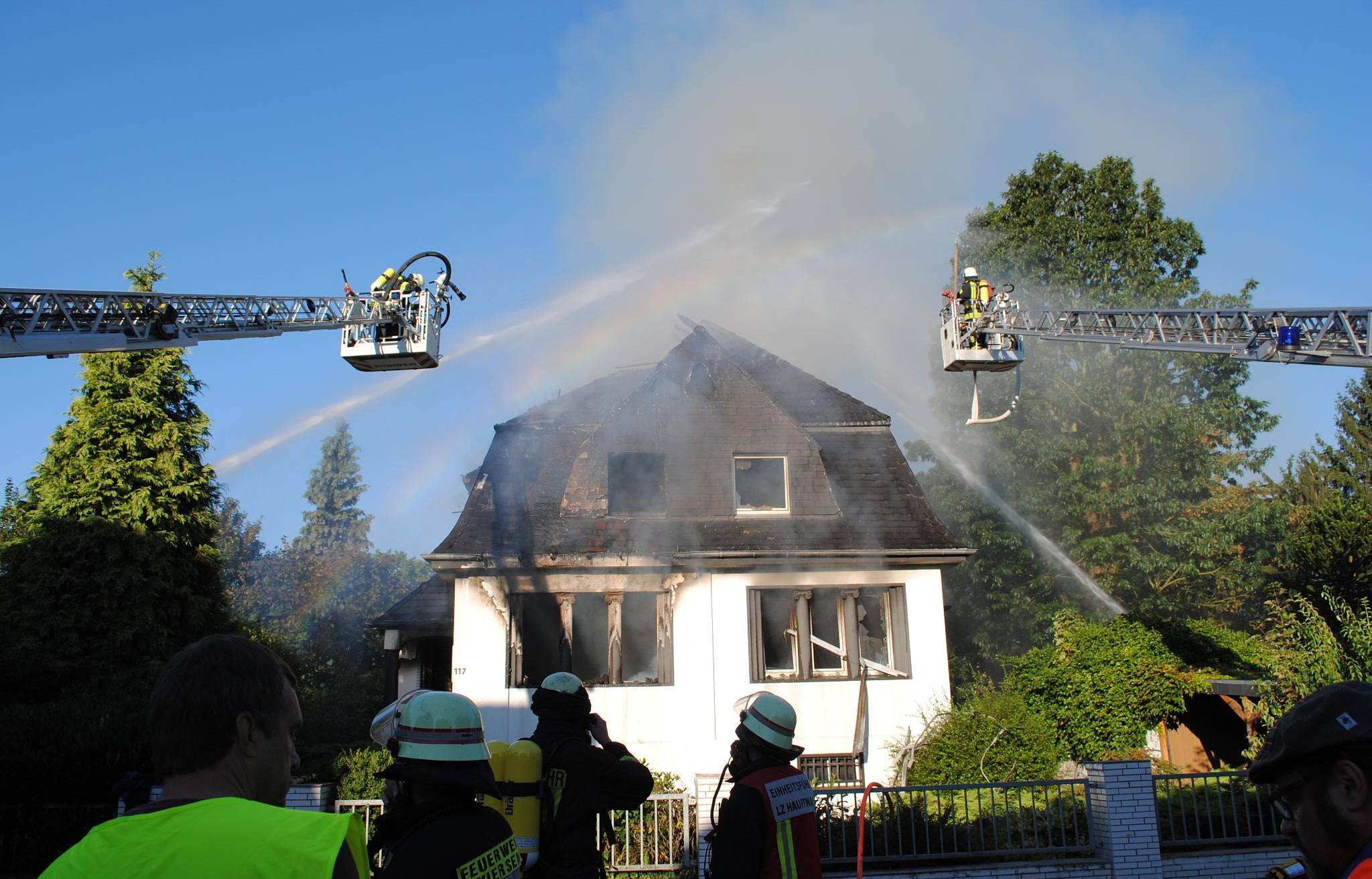 Mehrere Todesopfer nach verheerendem Feuer