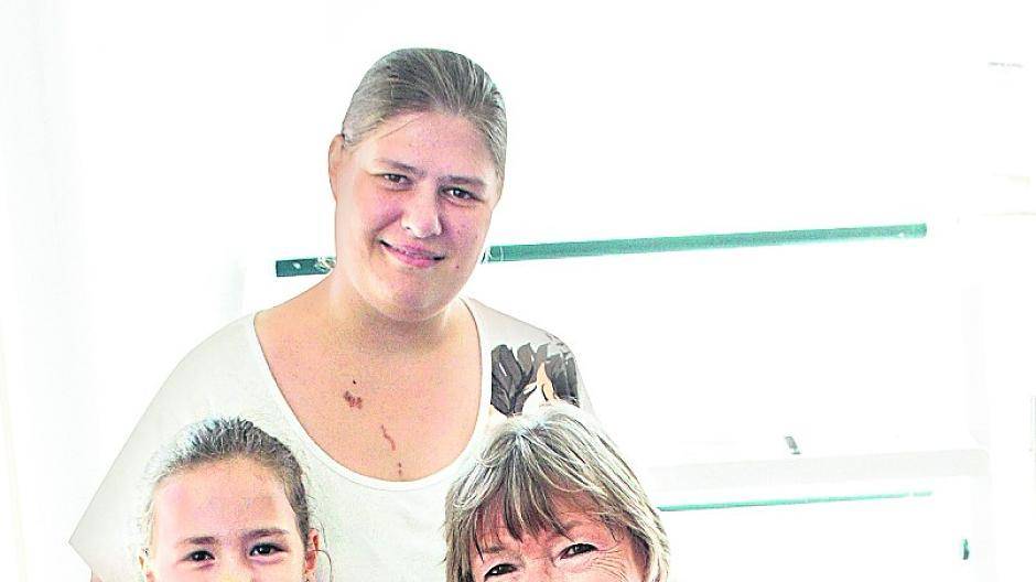 „Mittlerweile gehört Anne zur Familie“, sagt Vanessa Gerecke. Das finden auch Malia und Jasper, für sie ist Anne Flieger so etwas wie eine Ersatz-Oma.