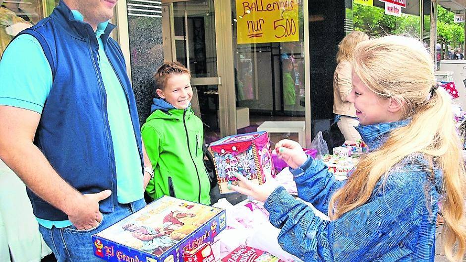 Viersen ist bald fest in Kinderhand. Erwachsene sind an den Ständen nur zur Begleitung und Beaufsichtigung zugelassen.