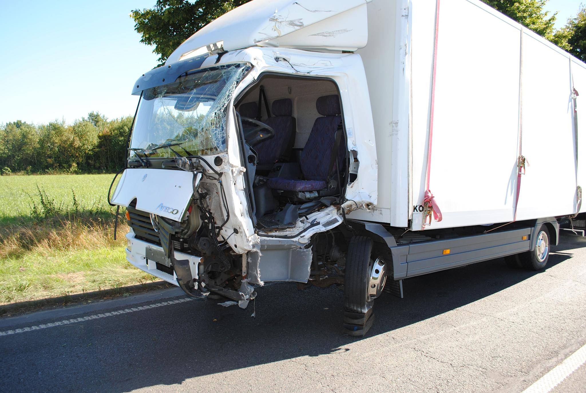  Der zerstörte Lkw nach dem Unfall. 