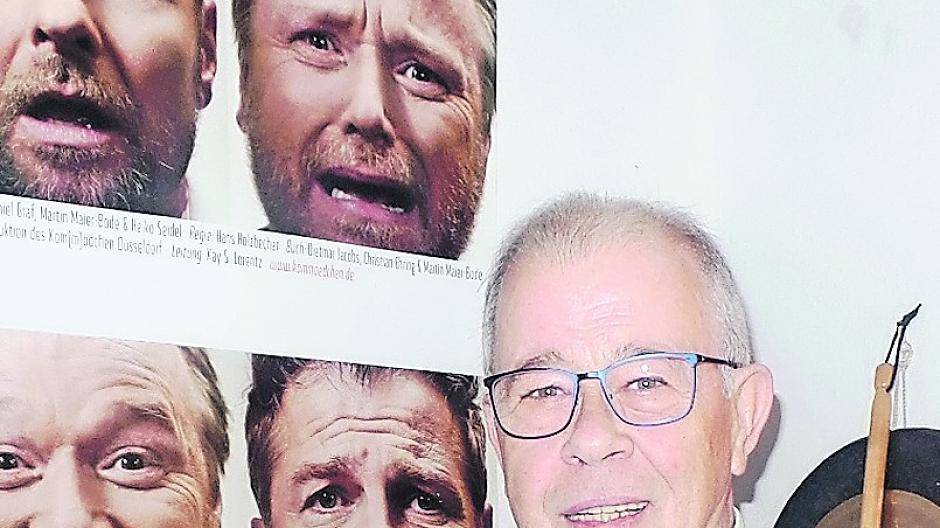 Hermann Schröder freut sich: Das neue Programm für das Kulturforum Schloss Dilborn steht.