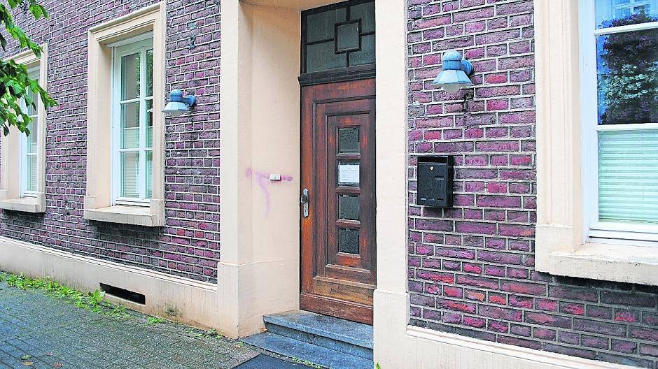 Die Krebs-Klinik in Bracht ist geschlossen — hier darf vorerst nicht weiter behandelt werden.