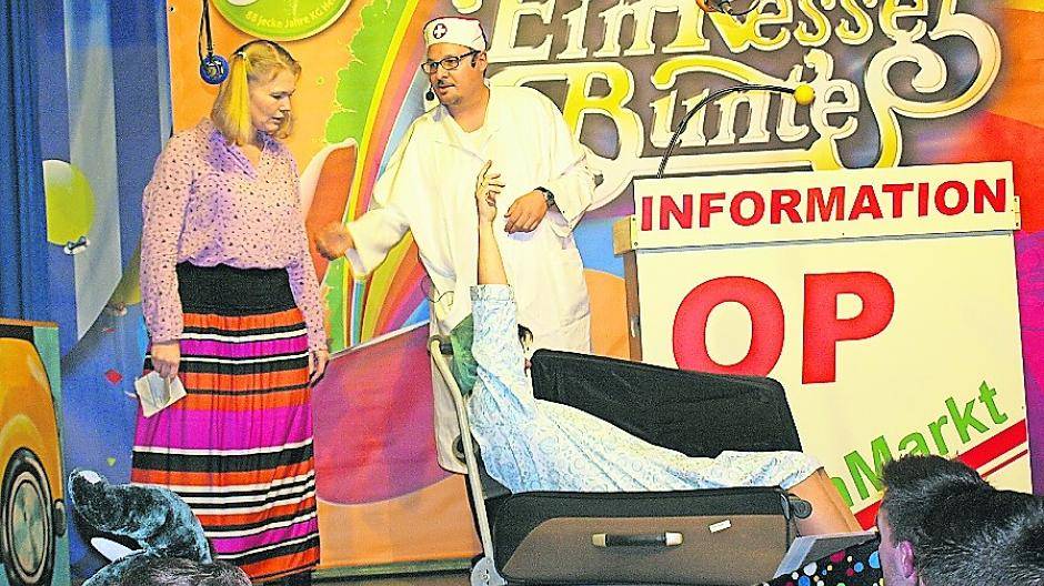 Das Programm der KG Hehler ist bunt und kurzweilig, die Pointen zünden.