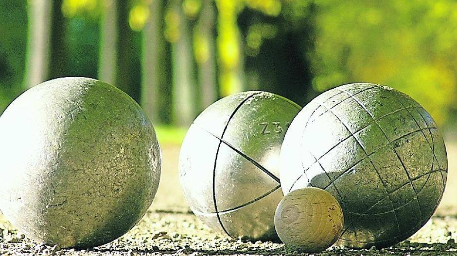 Jetzt explodierte solch eine Boule-Kugel in Lobberich.