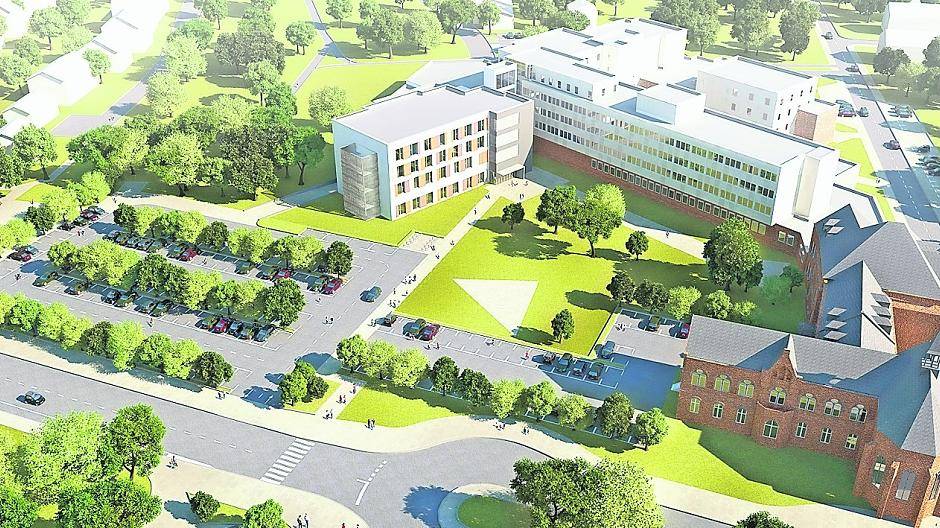 Mehr Parkplätze und ein Neubau — in zwei Jahren soll alles fertig sein.