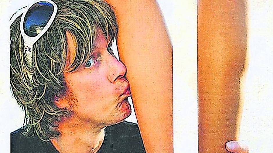 Ob die Damen beim Auftritt von Mickie Krause im Festzelt in Holt auch nur noch Schuhe anhaben werden, wird sich zeigen.