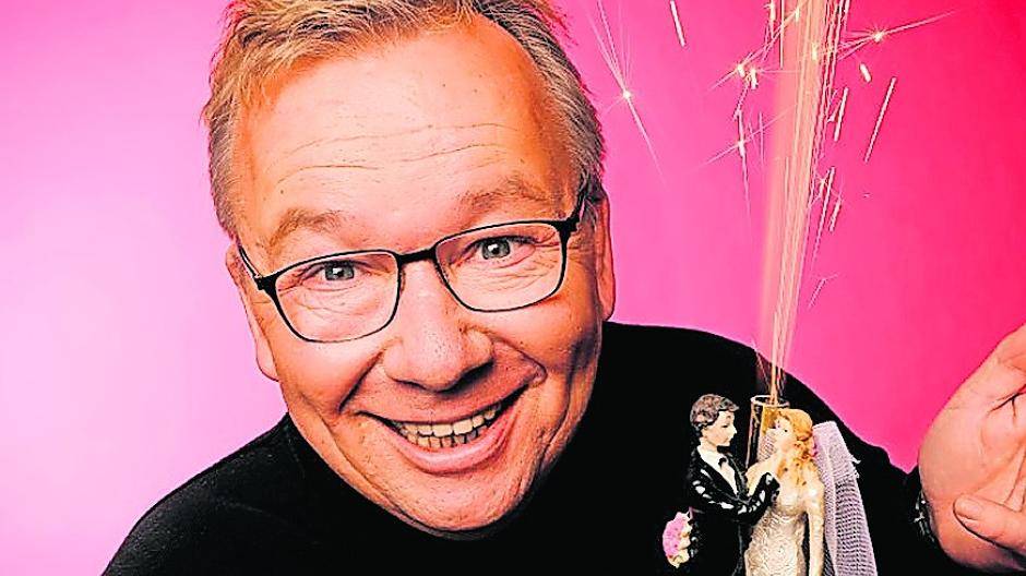 „Wer heiratet teilt sich Sorgen, die er vorher nicht hatte“ heißt das neue Programm von Bernd Stelger.