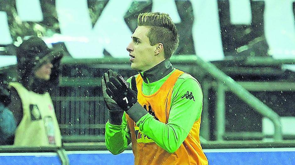  Gegen Köln stand Patrick Herrmann erstmals wieder im Kader. Auch in Augsburg reicht es noch nicht für einen Startelfeinsatz. 