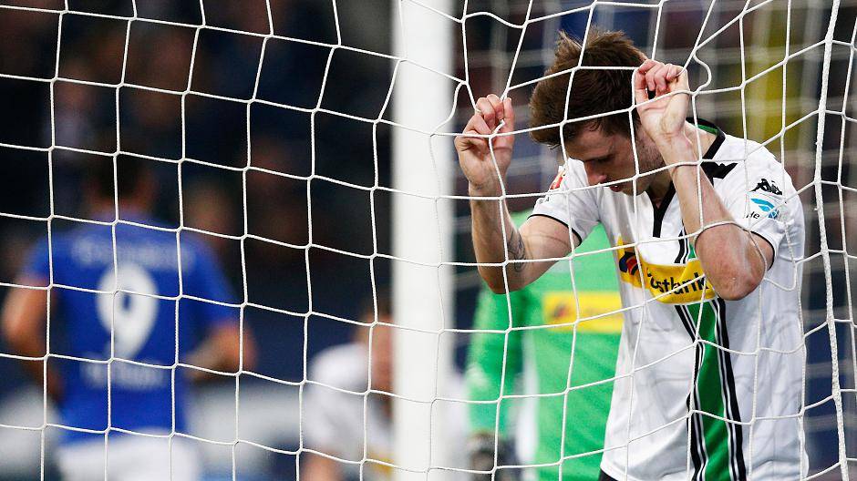 Havard Nordtveit leitete mit seinem Fehler das 0:1 ein, und brachte am Ende im ungewollten Doppelpass mit Martin Hinteregger den Ball auch fast selber im eigenen Tor unter.