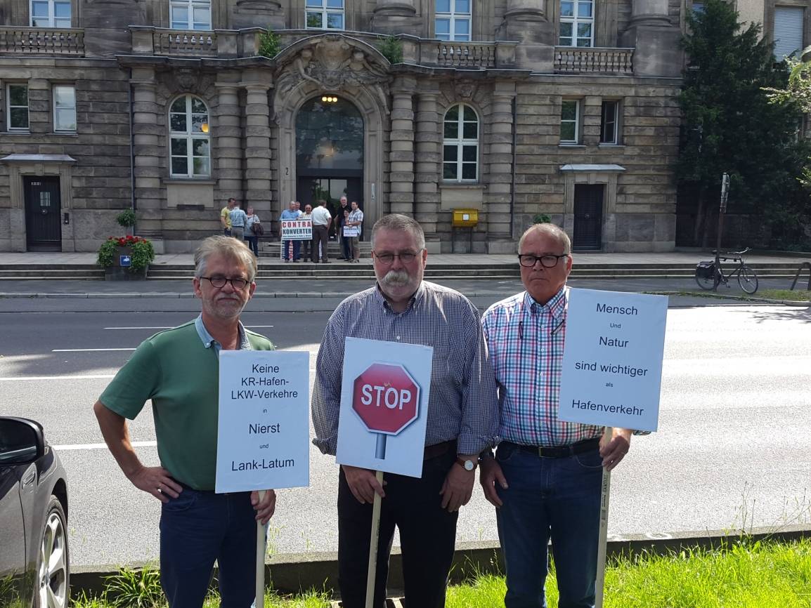  Die Mitglieder der Bürgerinitiativen waren heute Gäste bei der Sitzung des Regionalrates.  