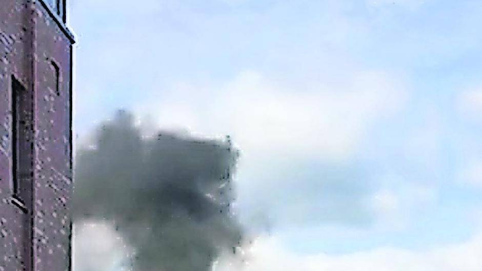 Am Mittwoch brannte eine Mülltonne in einem Hinterhof an der Moerser Straße.