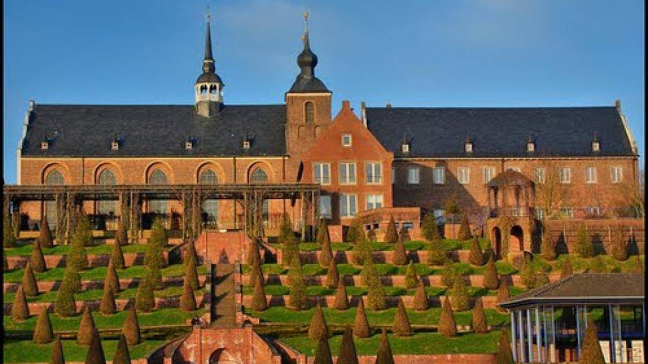 In den Gärten des Klosters Kamp