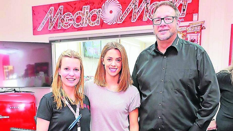 Vanessa Mai auf Promo-Tour im Media Markt