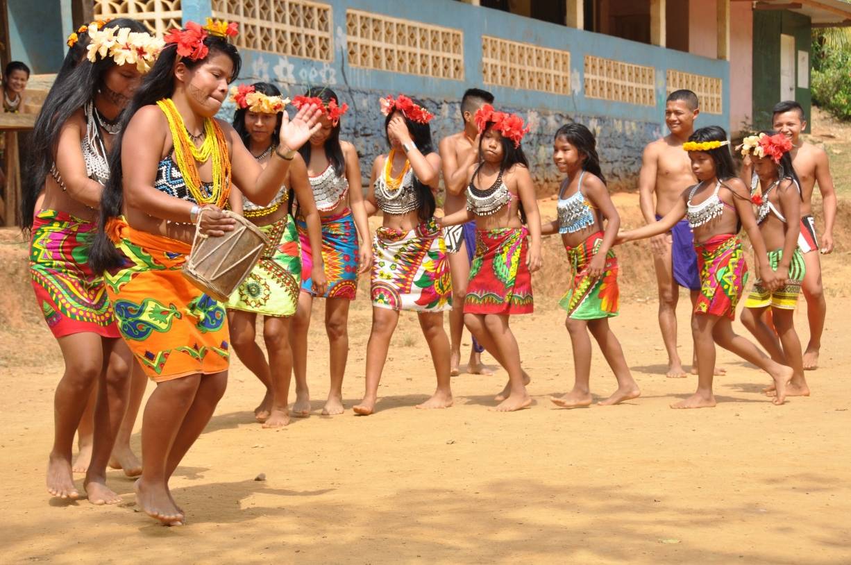 Die Enbera bei einem ihrer Tänze.