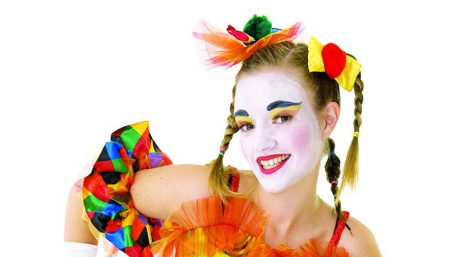 Jecken und Narren stehen in den Startlöchern und freuen sich auf die närrische Session! Die drei Höhepunkte sind: der Schlosssturm an Altweiber, der Tulpensonntagszug in Anrath und der Kinderkarnevalsumzug am Rosenmontag in Neersen.