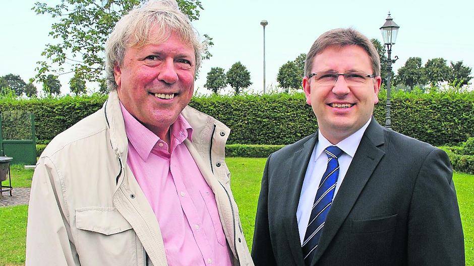  Parteichef Uwe Schummer (links) und Fraktionsvorsitzender Johannes Bäumges wollen die Grundsätze des politischen Handelns der CDU in der Stadt Willich in einem Leitbild verdeutlichen. 