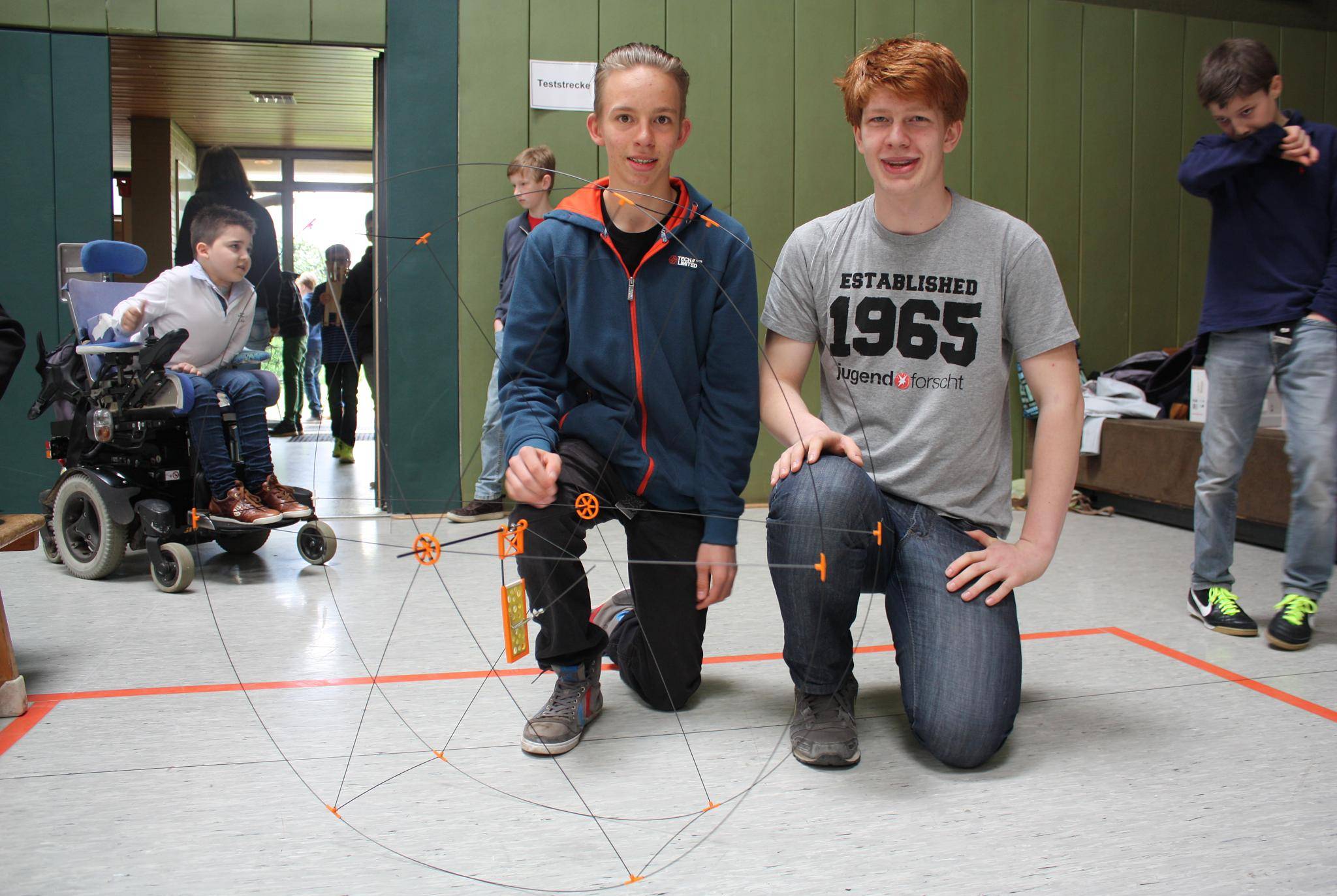 Jonas und Oliver haben einen "Ultraleichten" Renner gebaut - und den Wettbewerb zum zweiten Mal in Folge gewonnen.