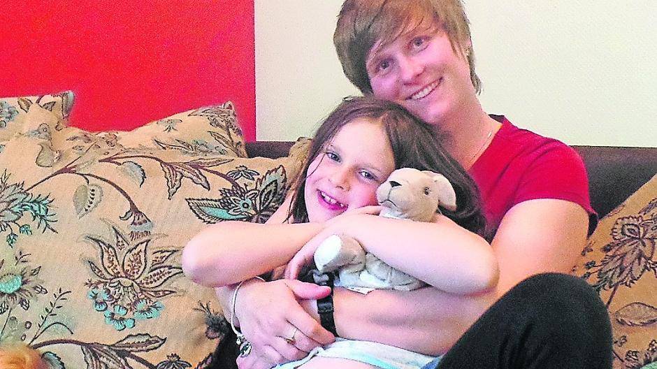  Ein neues Leben steht Desiree Bührer und ihrer Tochter Dorothea bevor: Demnächst werden Sie eine Kinderdorffamilie gründen. Der Extra-Tipp begleitet die neue Gemeinschaft. 