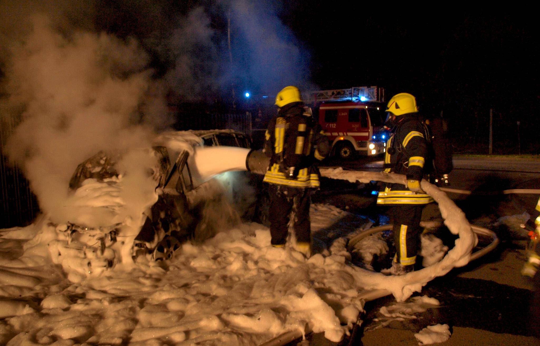 Opel brennt völlig aus