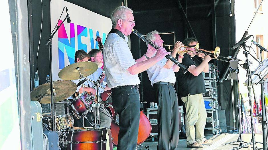 Musikalische Unterstützung für die AWA