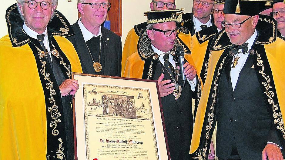 Neuer Doktor der Narren