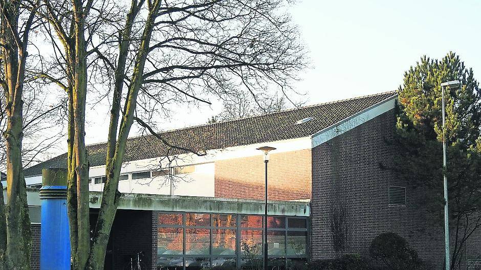 Die Turnhalle am Südwall dient derzeit als Asylunterkunft.