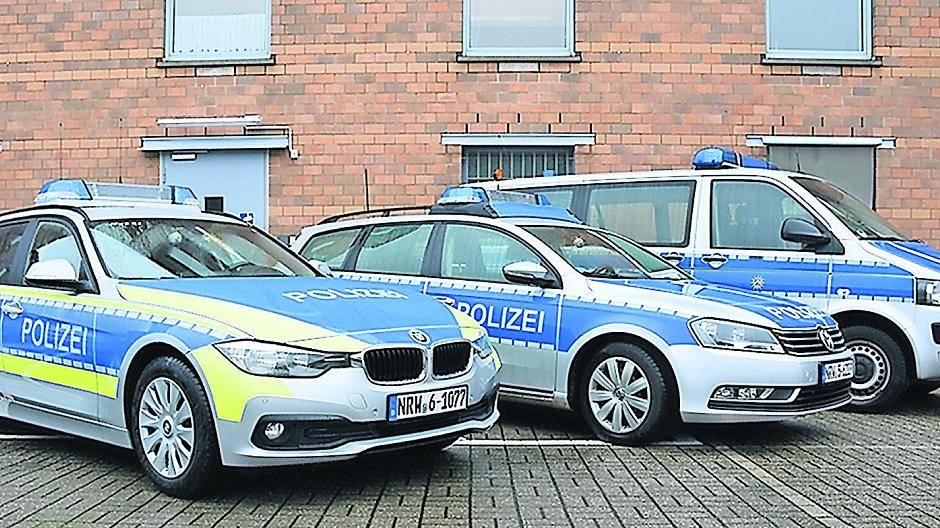 Der erste Streifenwagen der neuen Fahrzeugflotte wird auf der Polizeiwache Viersen eingesetzt. Die Bürger in Viersen und Schwalmtal bekommen den neuen Wagen somit als Erste zu sehen.