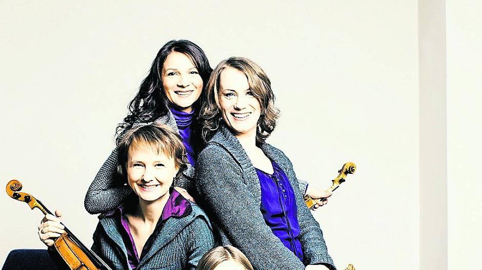 Vier Damen aus dem „Osten“: Das Klenke Quartett gestaltet mit männlicher Unterstützung aus dem „Westen“ am 9. Dezember einen musikalischen Abend zum Thema „25 Jahre Wiedervereinigung“.