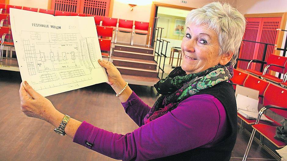 Alles im Blick, alles im Griff; Birgit Zerres koordiniert die Billard-WM.