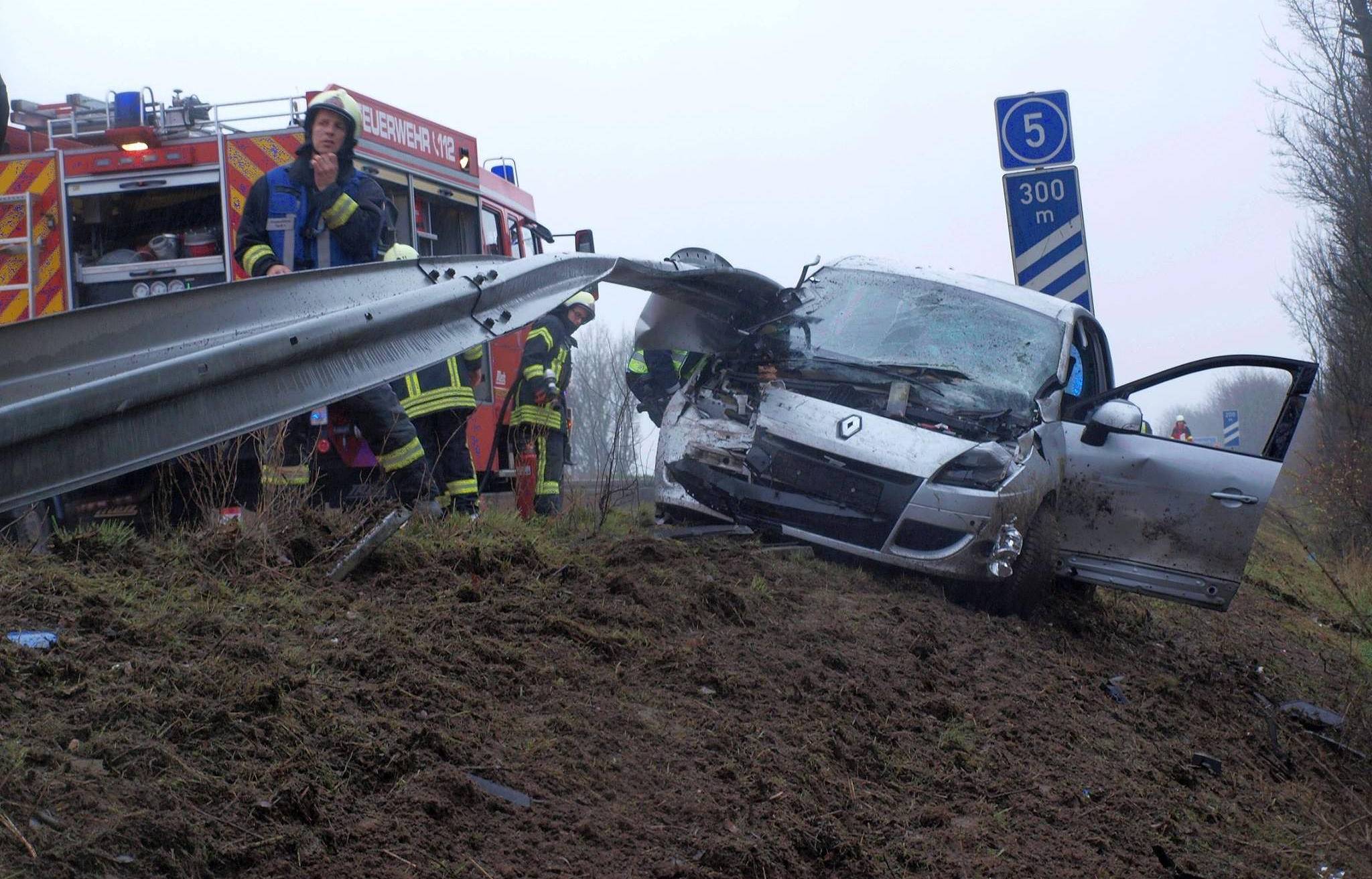 Auto drohte abzurutschen