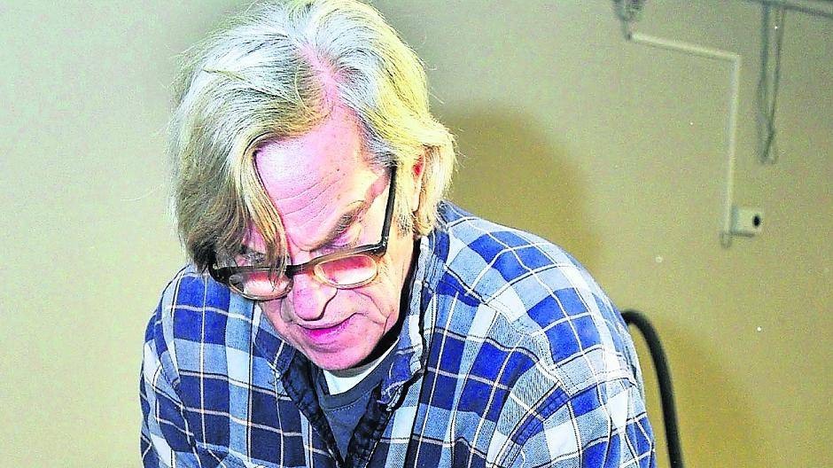  Aus diesem Mainsandstein entsteht ein Kopf. Das Ergebnis kann man - sollte sich Günter Thönnessen bei diesem Werk als Ausstellungsstück festlegen - im kommenden Jahr bewundern, dann nämlich plant der Altbürgermeister Viersens eine Ausstellung. 