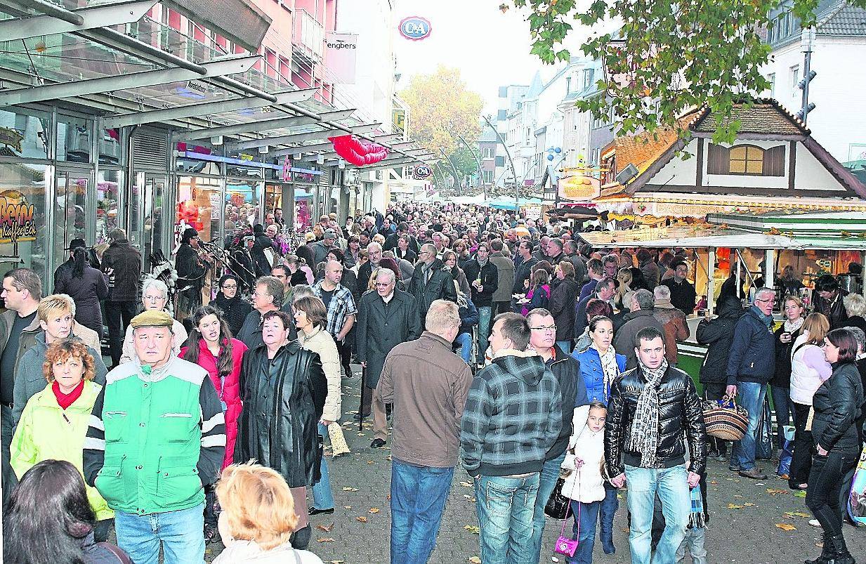 Der Martinsmarkt ist eines der erfolgreichsten „Events“ der Stadt Viersen. Jedes Jahr kommen fast 40.000 Menschen in die Fußgängerzone.