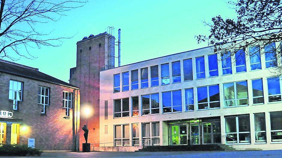 Der Platz vor dem Viersener Forum wird neu beleuchtet.