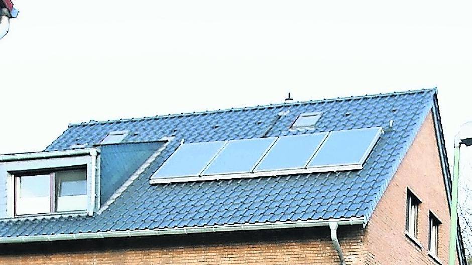  Mindestens 31 Autos beschädigten Unbekannte am vergangenen Wochenende in Lank-Latum. 