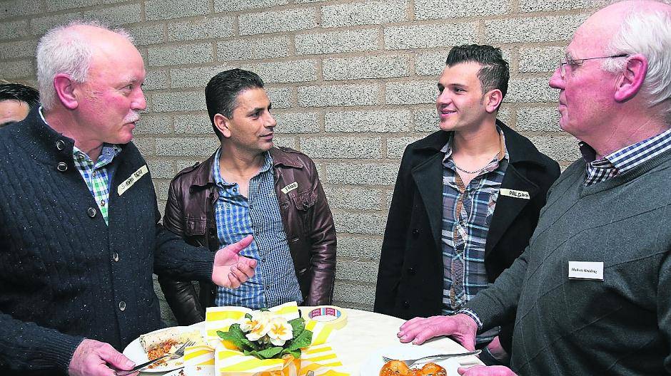  In Bösinghoven wurden die Flüchtlinge von Meerbuschern begrüßt. 