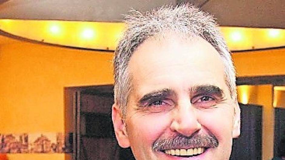  Präsident Peter Gröters rief seine Kameraden mit Blick auf die Gewalttaten der zurückliegenden Wochen und Monate dazu auf, aktiv für Freiheit, Frieden, Demokratie und Gewaltlosigkeit in der Gesellschaft einzutreten. 