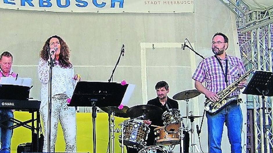 Die drei Bands (v.l.n.r.) „file-or-fax“, „taktlos“, „Punch n` Judy“ spielen am Samstag bei freiem Eintritt in Osterath.